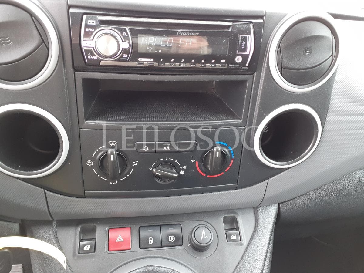Citroën Berlingo 1.6 HDI · Ano 2013 · 3 Lugares — imagem 14