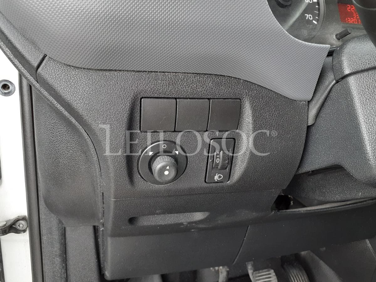 Citroën Berlingo 1.6 HDI · Ano 2013 · 3 Lugares — imagem 12