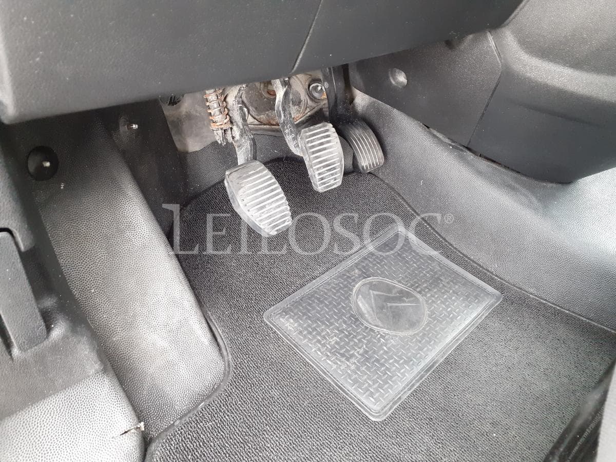 Citroën Berlingo 1.6 HDI · Ano 2013 · 3 Lugares — imagem 8