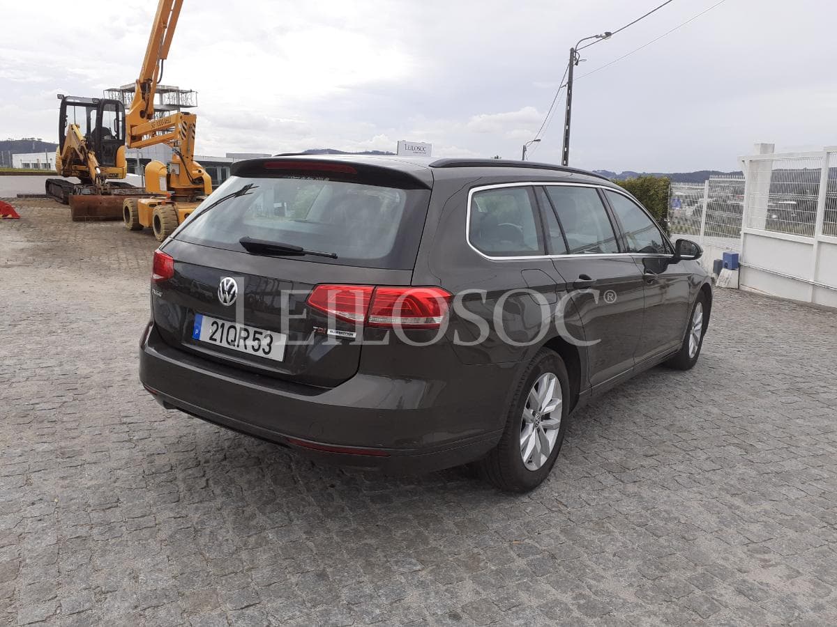 VW Passat Variant 1.6 TDI · Ano 2015 — imagem 4