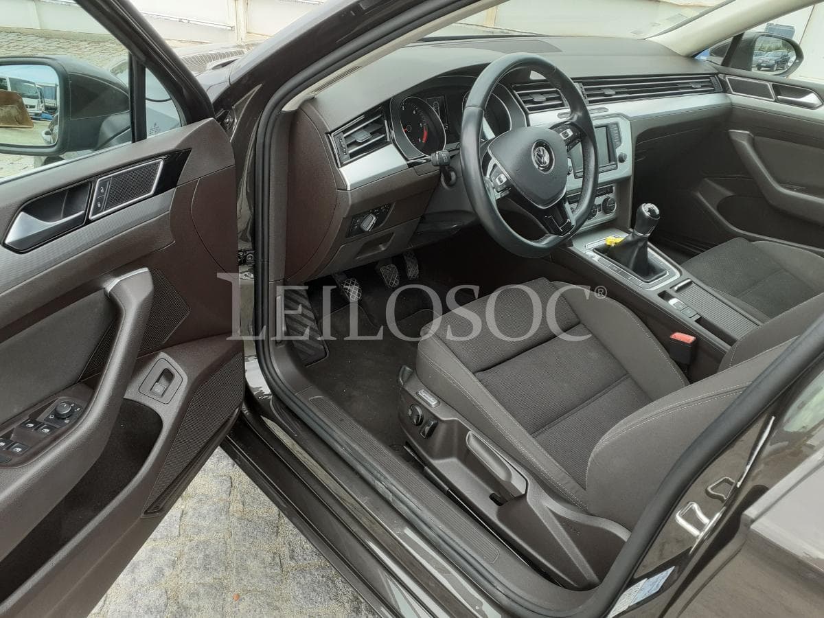 VW Passat Variant 1.6 TDI · Ano 2015 — imagem 7