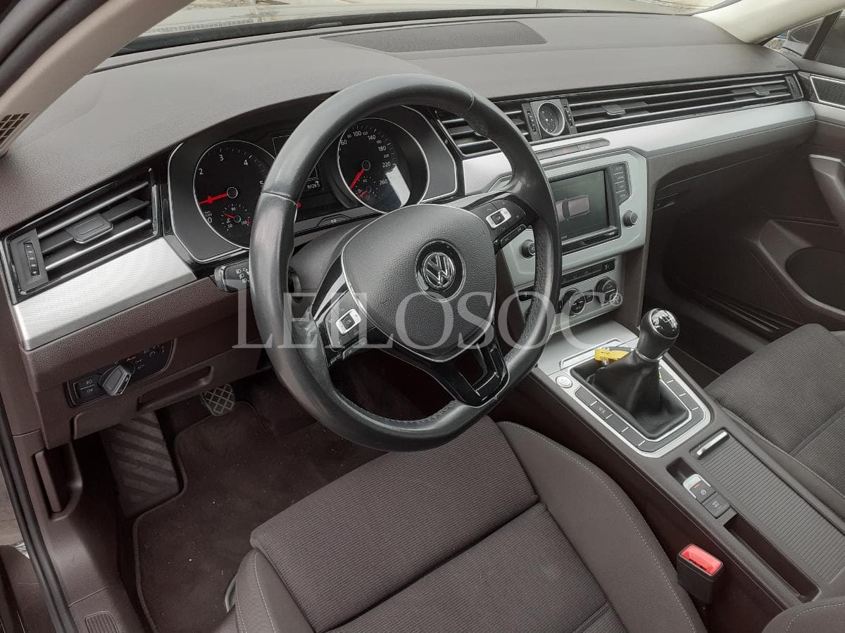 VW Passat Variant 1.6 TDI · Ano 2015 — imagem 10
