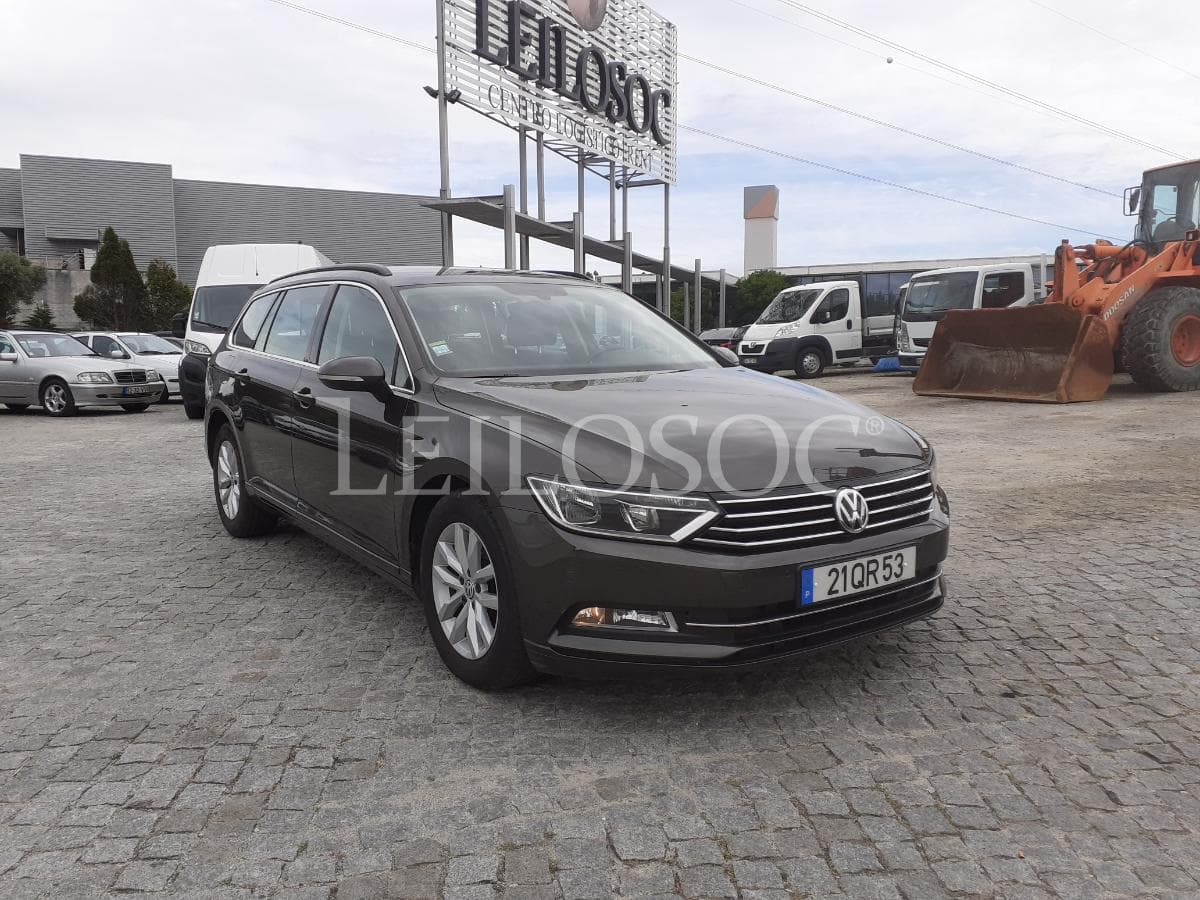 VW Passat Variant 1.6 TDI · Ano 2015 — imagem 1