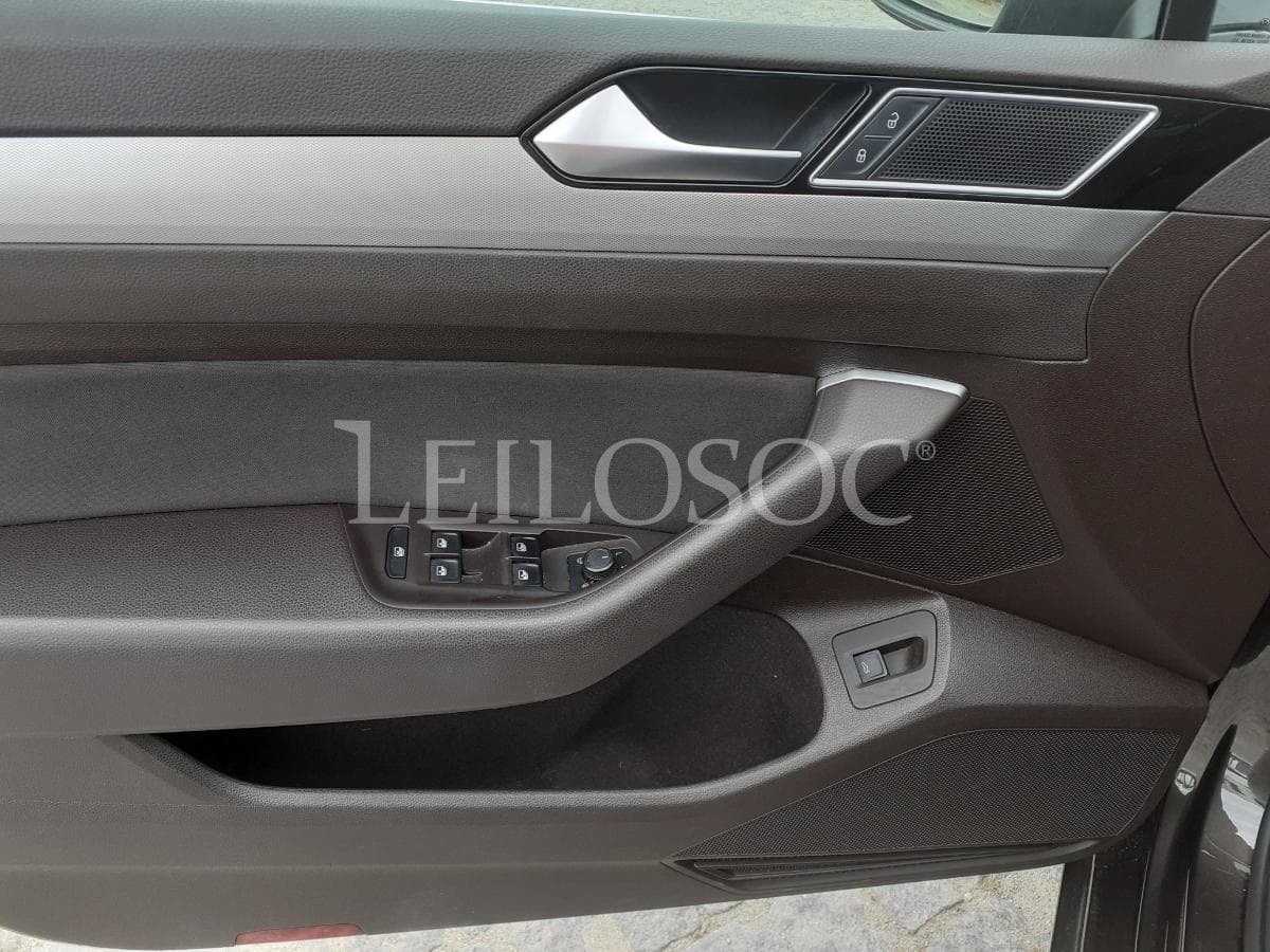 VW Passat Variant 1.6 TDI · Ano 2015 — imagem 9