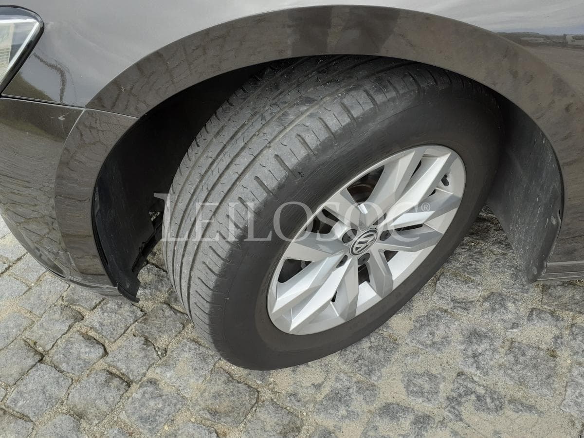 VW Passat Variant 1.6 TDI · Ano 2015 — imagem 27
