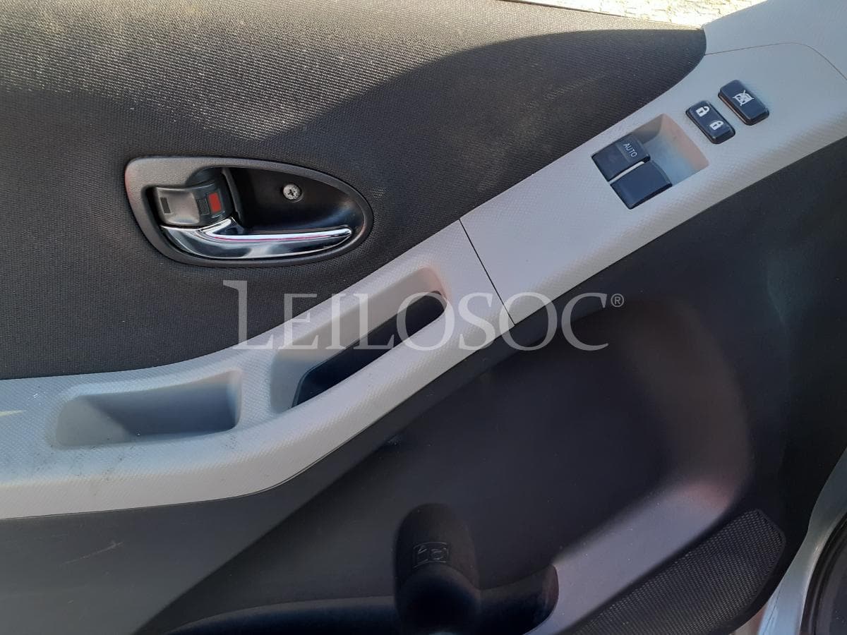 Toyota Yaris — imagem 9