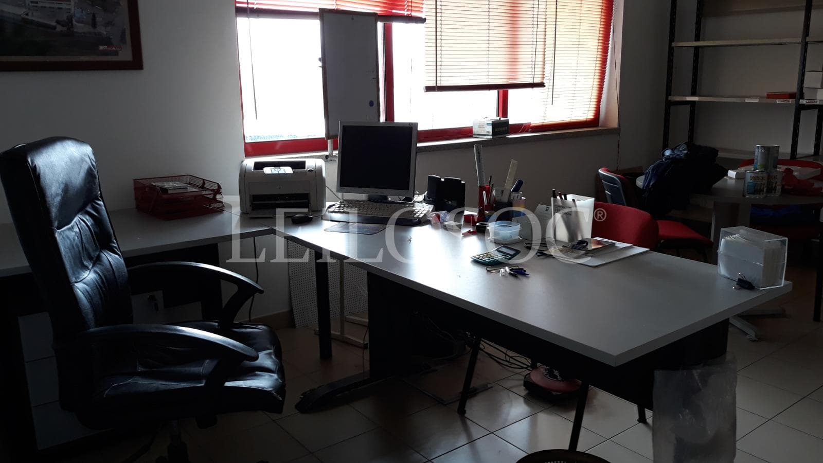 Equipamiento de Oficina — imagen 2