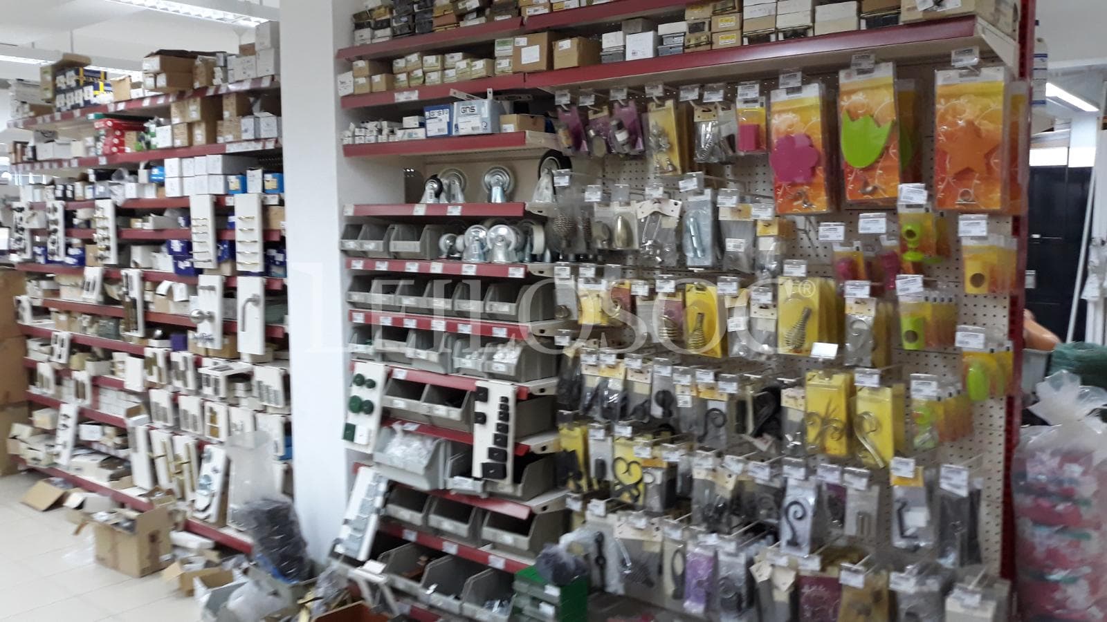Artigos de Decoração · Ferragens · Estanteria — image 26