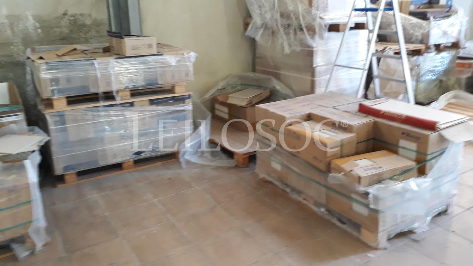 Lot de mosaïques, carreaux et tuiles en boîte — image 2
