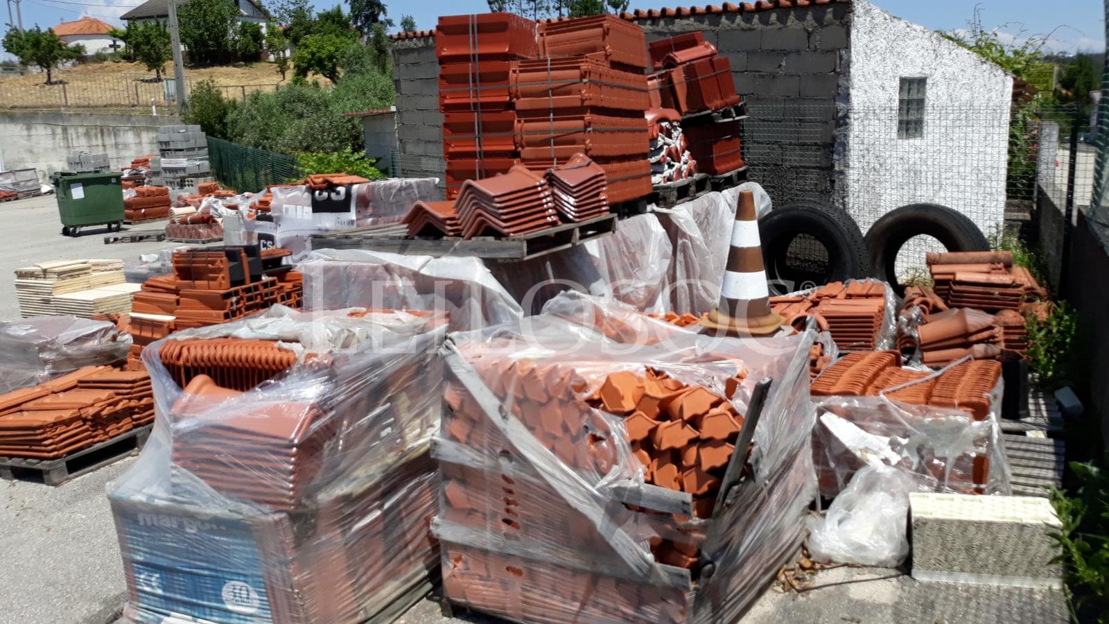 Roof tiles and accessories — image 3