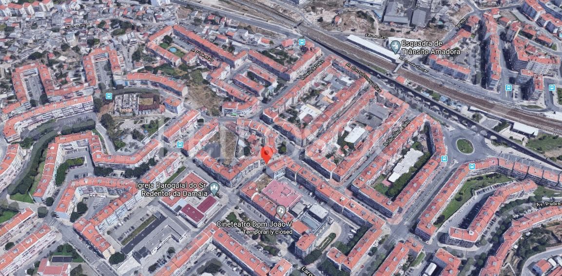 1/2 Apartamento T2 · Amadora — image 6