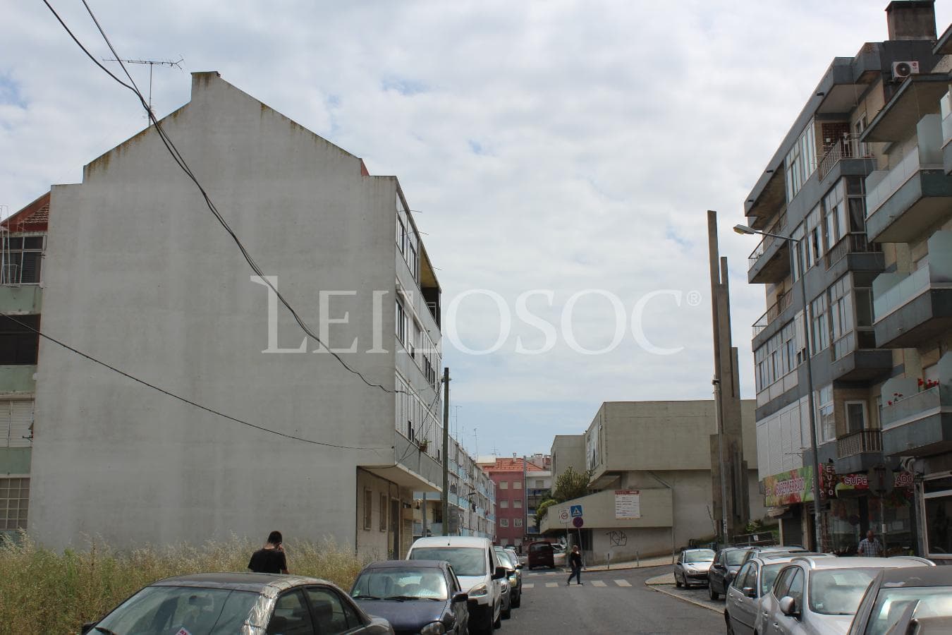 1/2 Apartamento T2 · Amadora — image 4