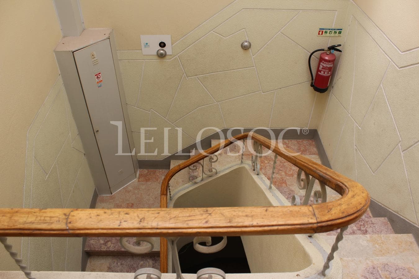 1/2 Apartamento T2 · Amadora — image 3