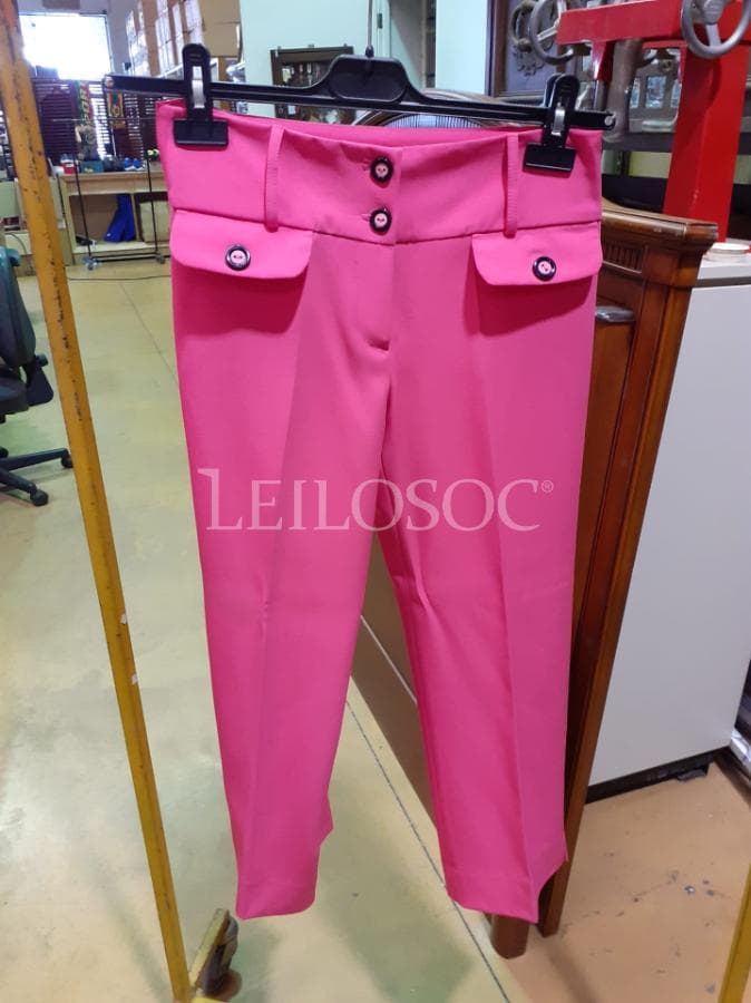 Ropa diversa de senora — imagem 9