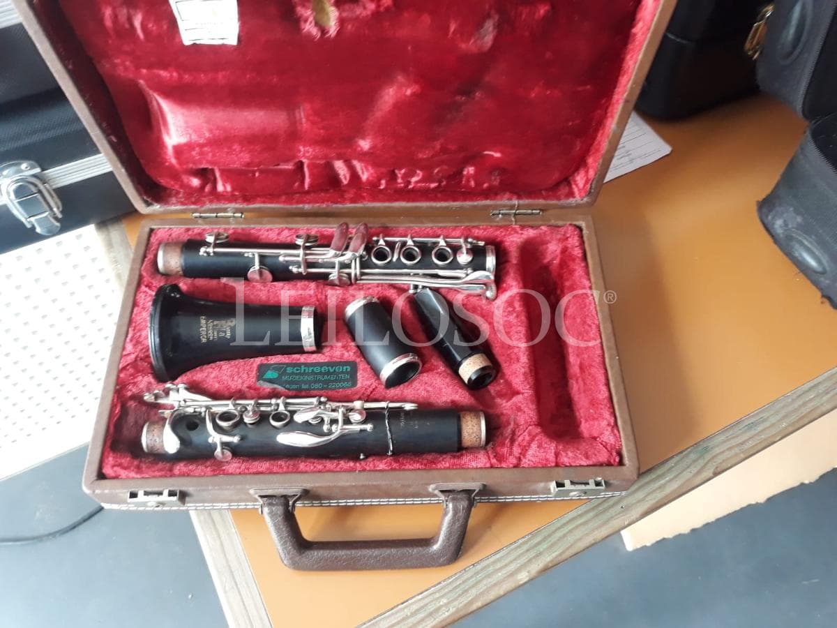 AUCTION SUSPENDED · Musical Instruments — image 3
