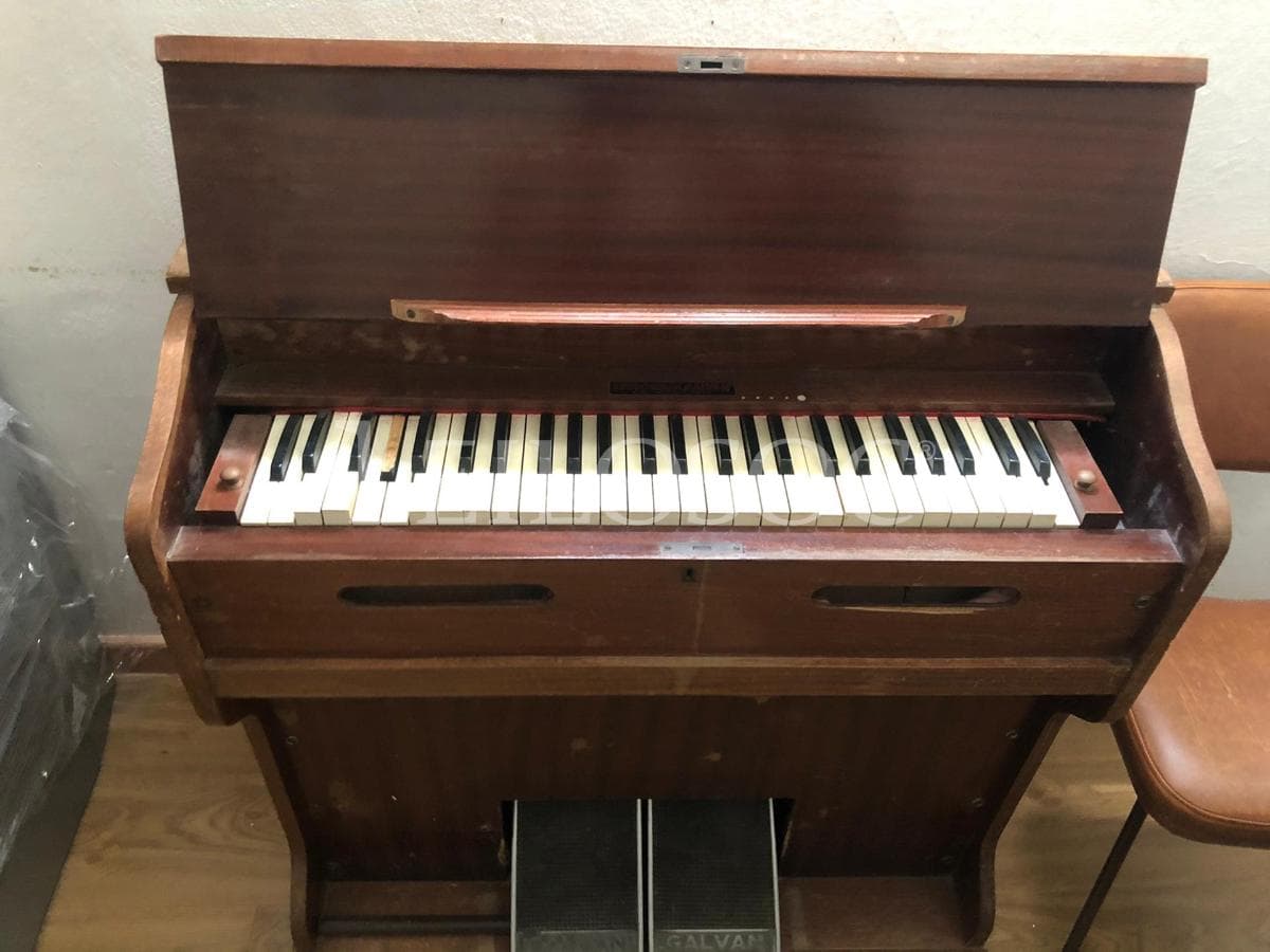 SUBASTA SUSPENDIDA · Instrumentos Musicales — imagen 4