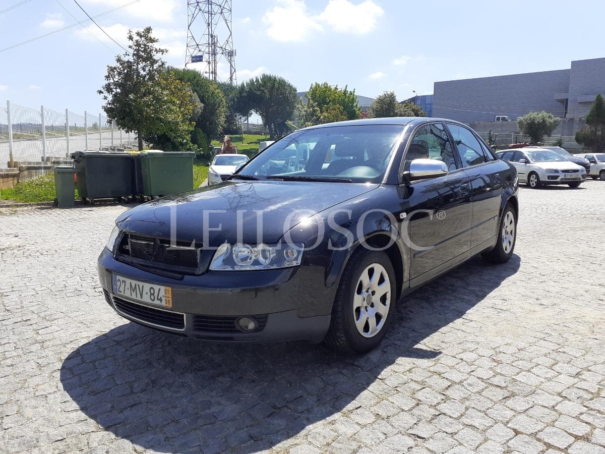 Audi A4 1.9 TDI · Ano 2001 — image 3