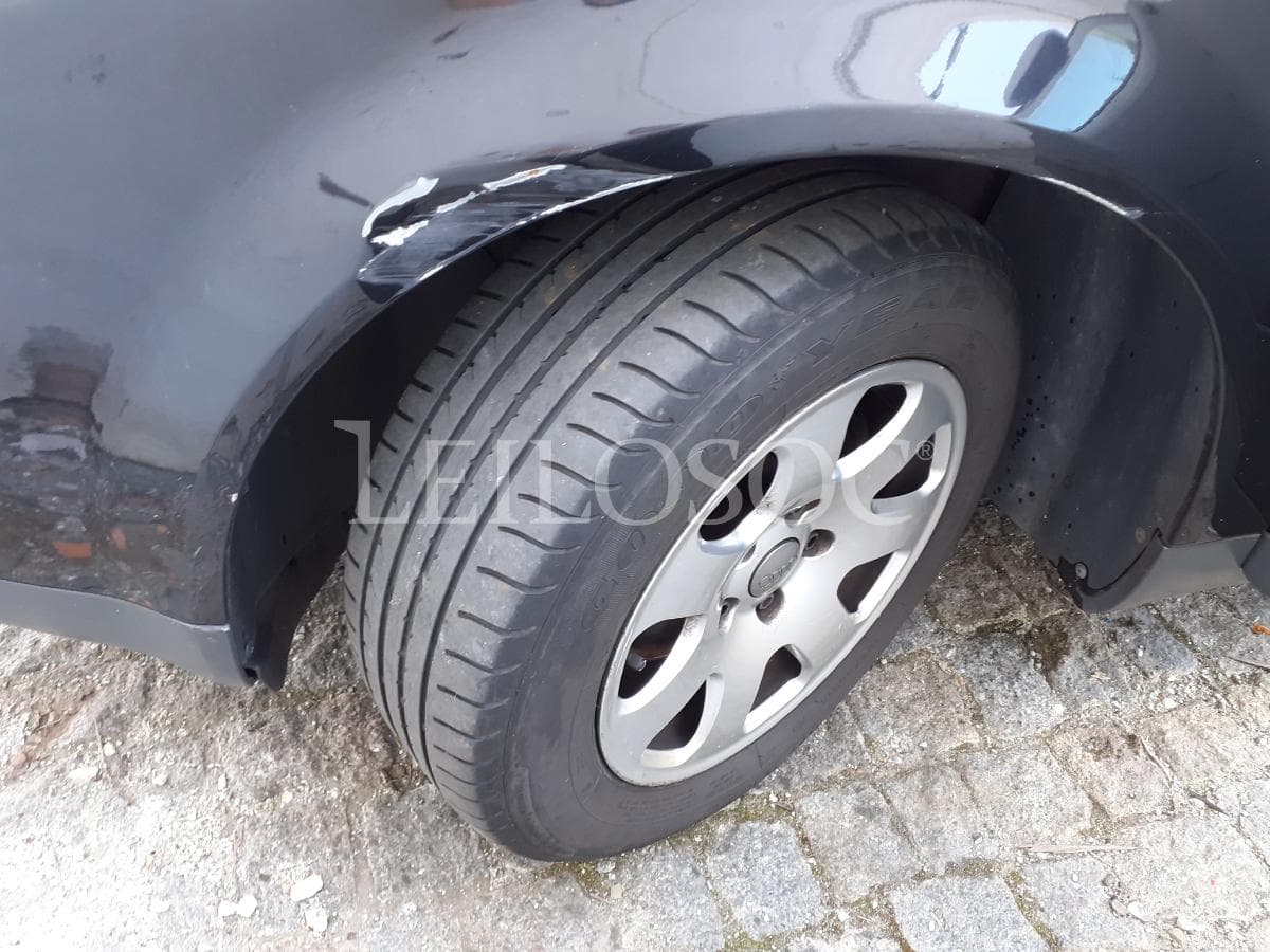 Audi A4 1.9 TDI · Ano 2001 — image 28