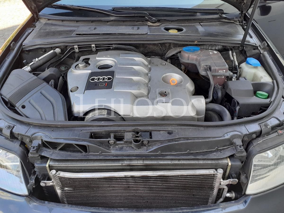 Audi A4 1.9 TDI · Ano 2001 — image 20