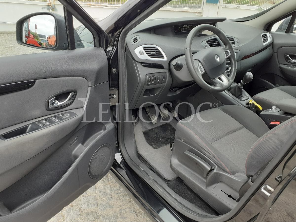 Renault Scénic 1.5 DCI · Ano 2012 — imagem 7