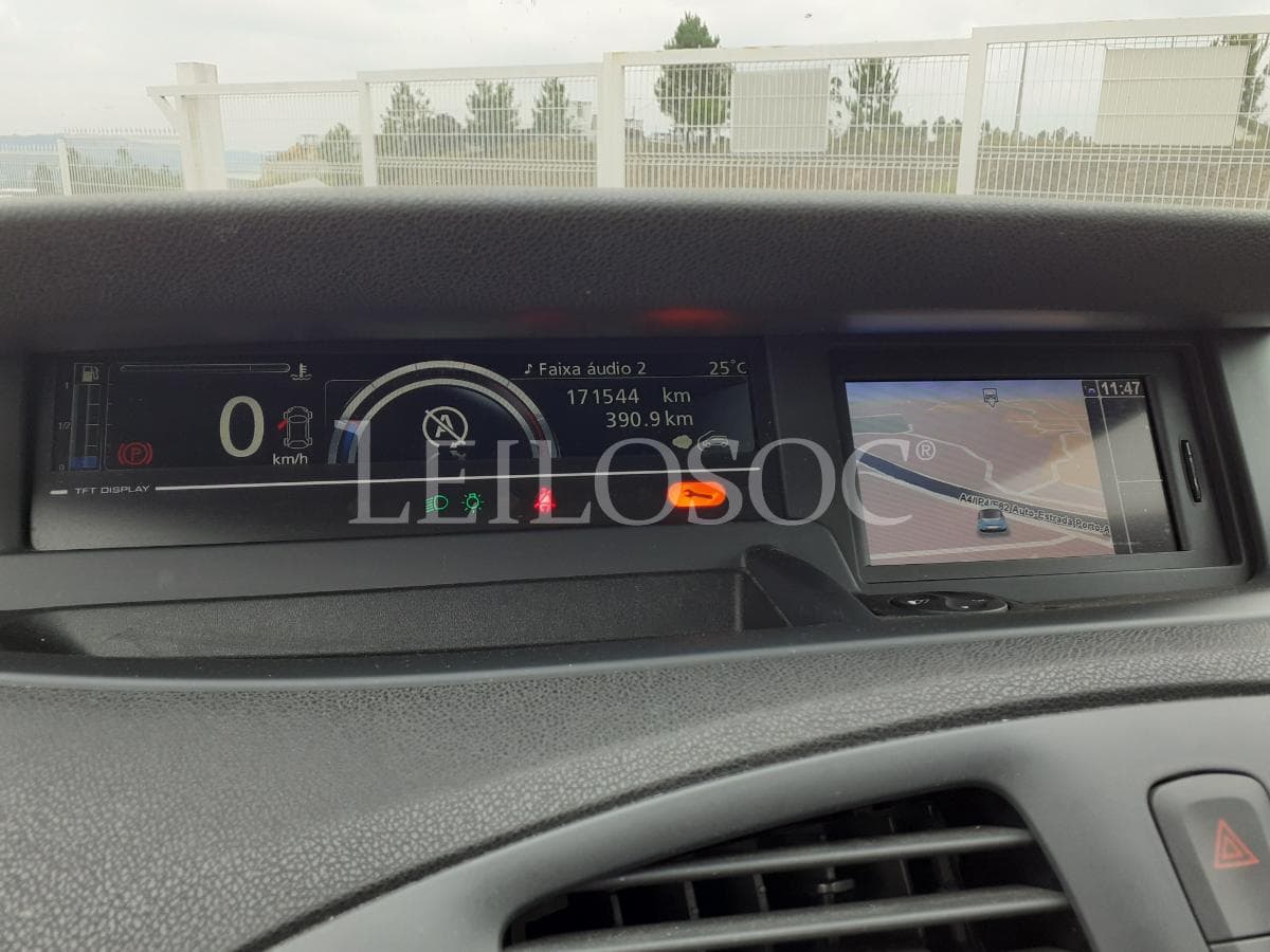 Renault Scénic 1.5 DCI · Ano 2012 — imagem 14
