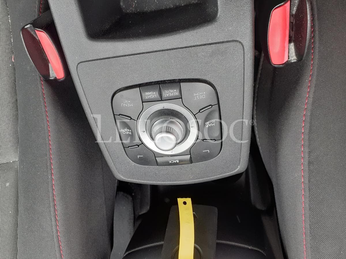 Renault Scénic 1.5 DCI · Ano 2012 — imagem 17