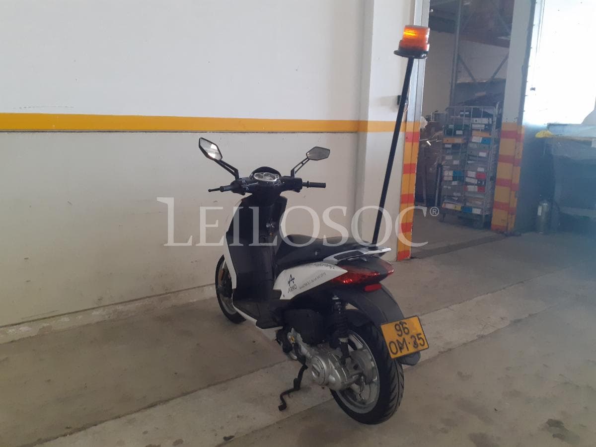 Ciclomotor Aprilia — imagem 5