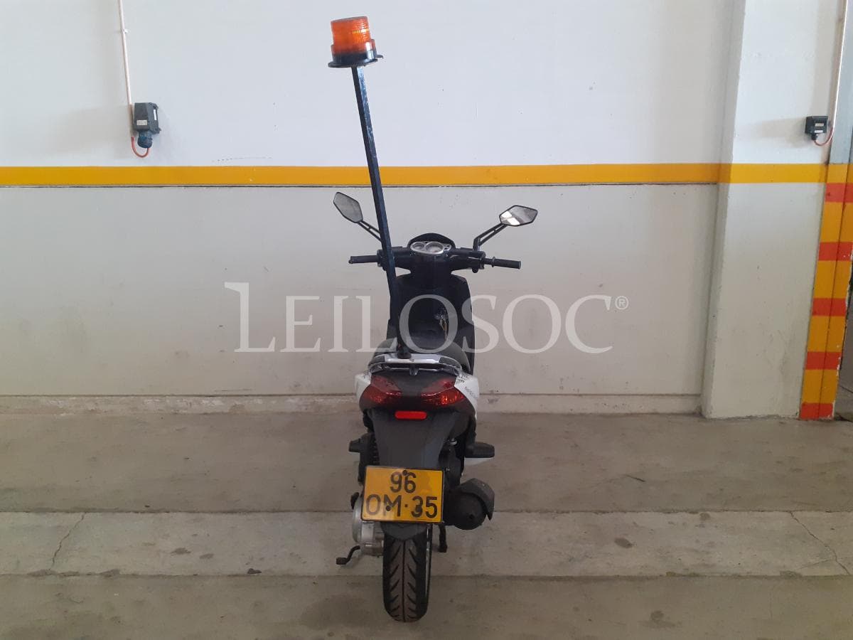 Ciclomotor Aprilia — imagem 4