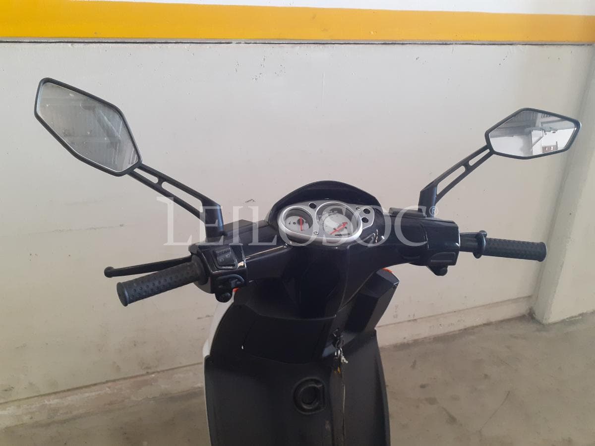 Ciclomotor Aprilia — imagem 8