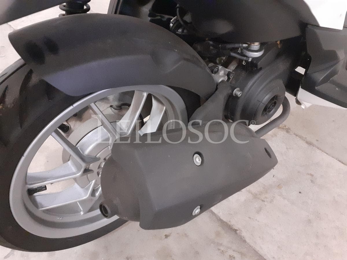 Ciclomotor Aprilia — imagem 10