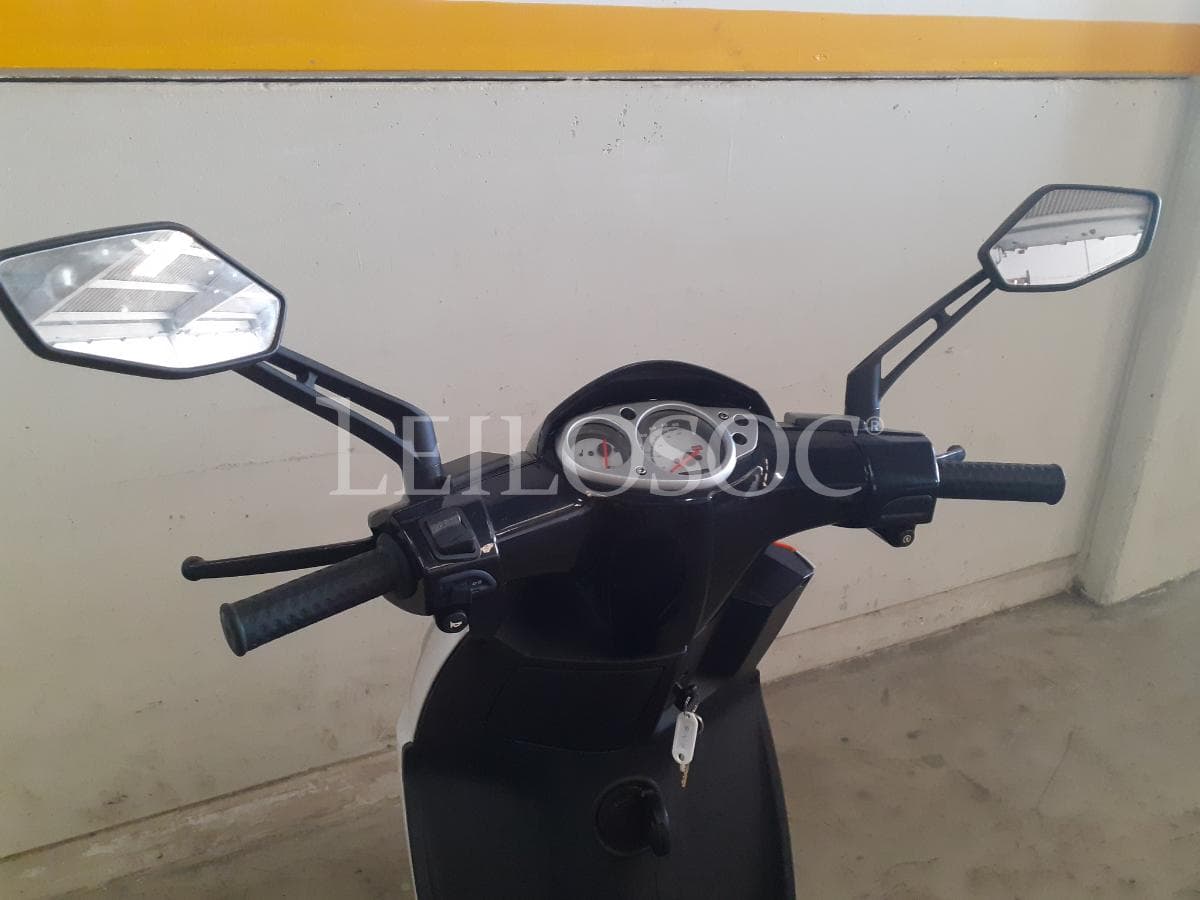 Ciclomotor Aprilia — imagem 8