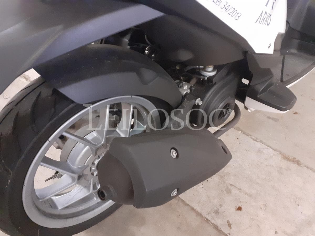 Ciclomotor Aprilia — imagem 9