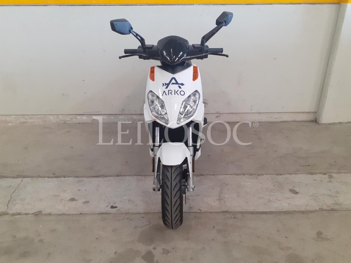 Motociclo Aprilia — image 3