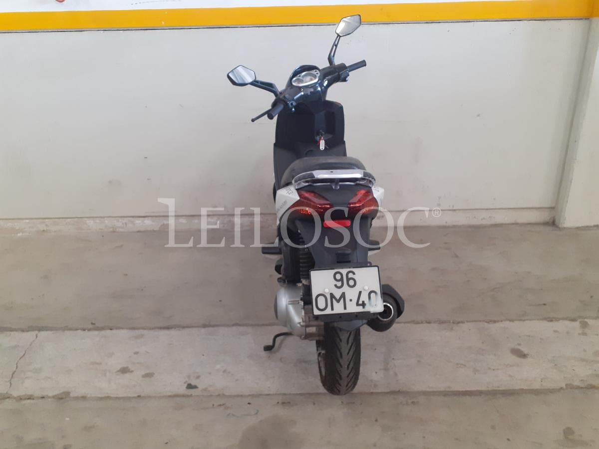 Motociclo Aprilia — imagem 4