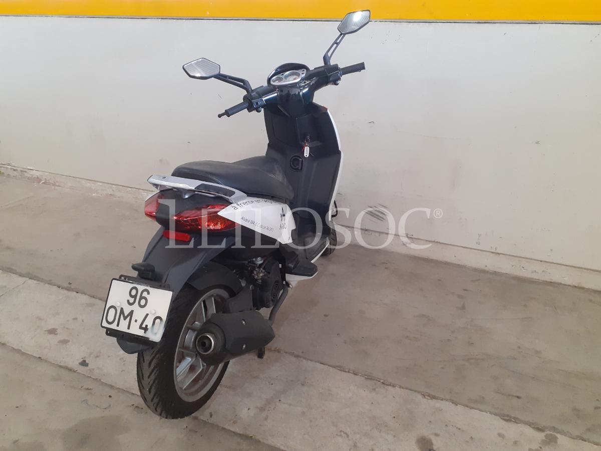 Motociclo Aprilia — imagem 6