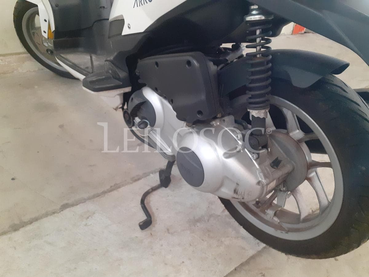 Motociclo Aprilia — imagem 8