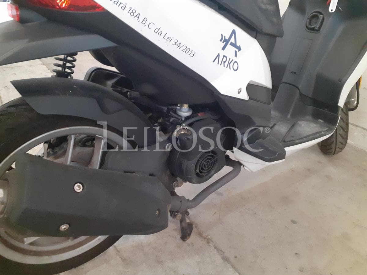 Motociclo Aprilia — imagem 9