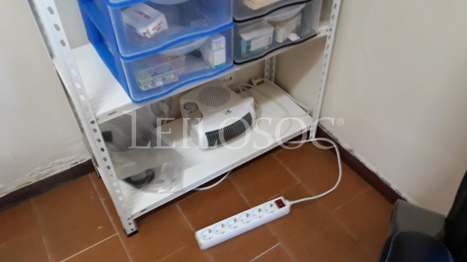 Equipamento de Escritório · Eletrodomésticos · Mobiliário — imagem 6