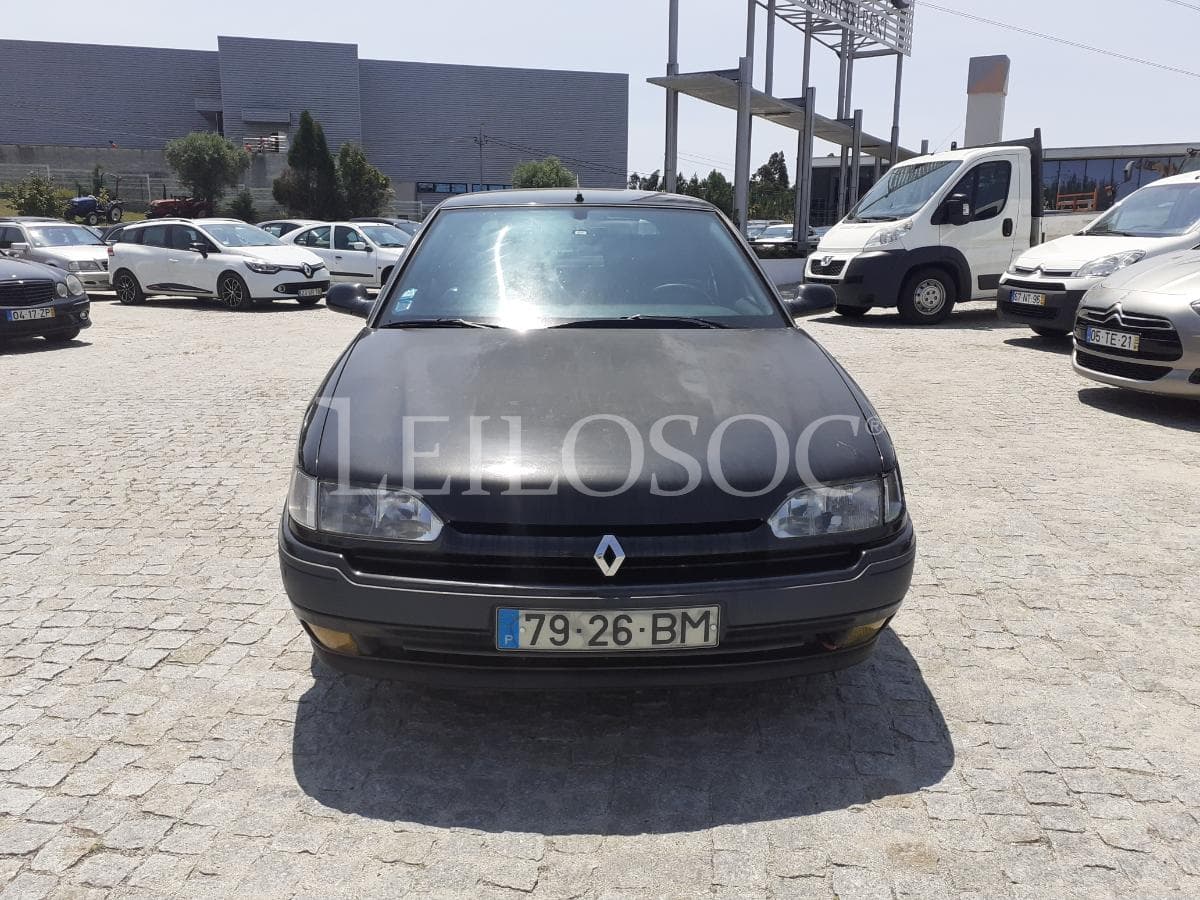 Renault Safrane · Ano 1993 — image 2