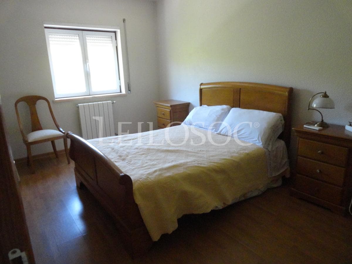 Apartamento T2 + Lugar de Garagem + Arrecadação + Mobiliário · Vila Viçosa — image 12