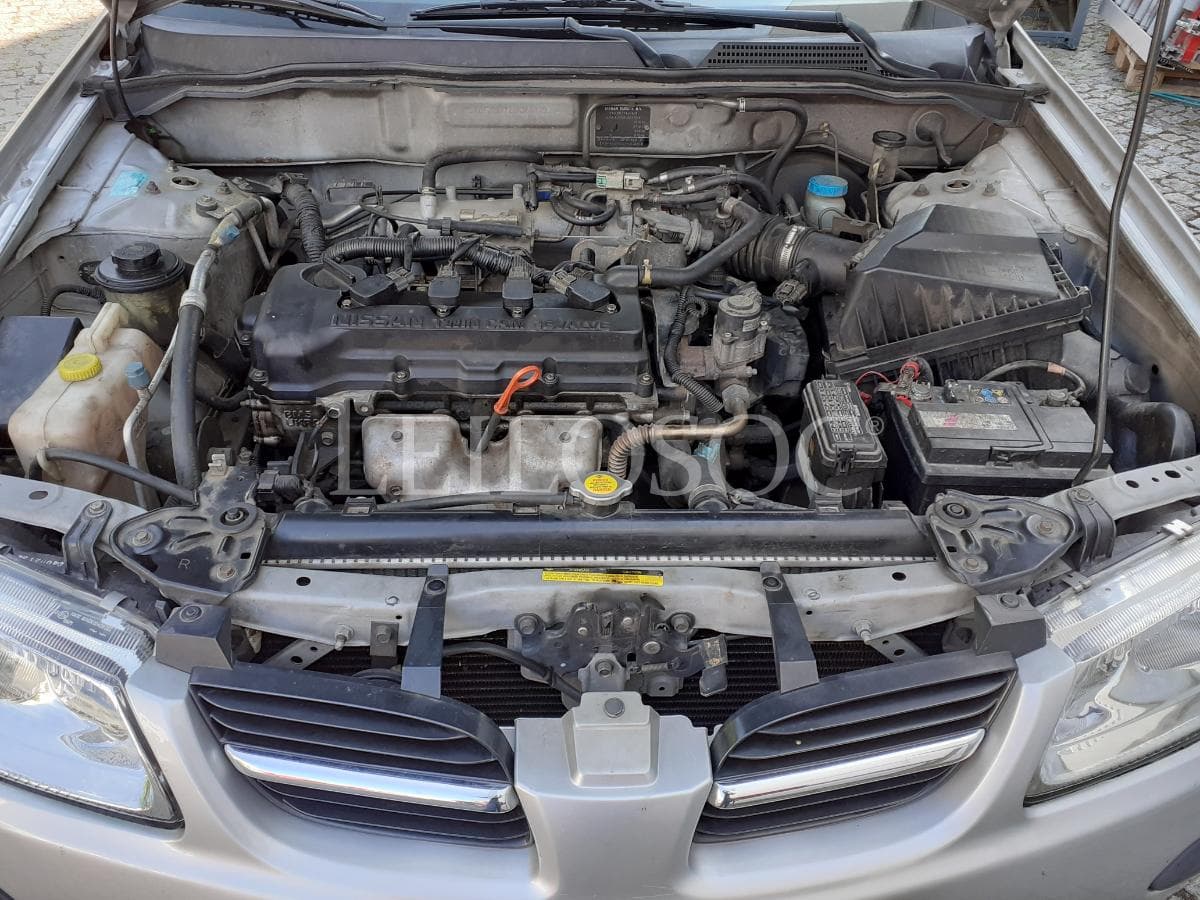 Nissan Almera · Ano 2001 — image 20