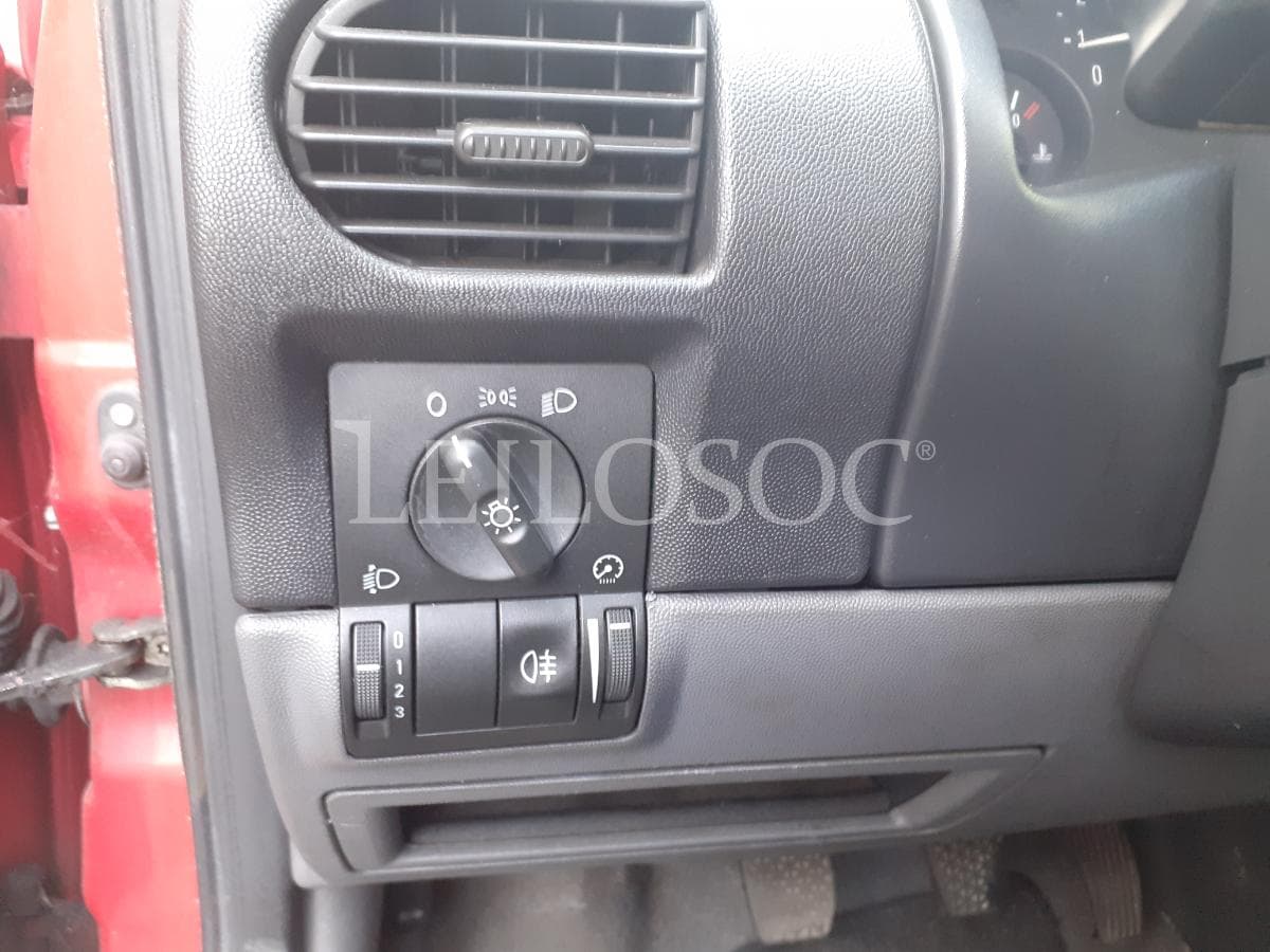 Opel Corsa 1.7 CDTI · Ano 2001 — imagem 13