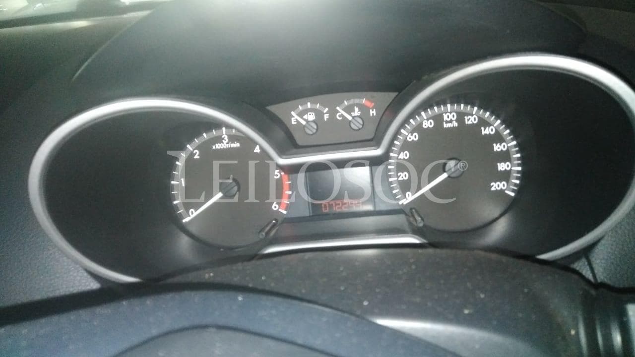 Mazda BT50 · — image 6