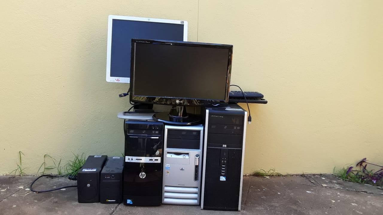 Matériel informatique ·