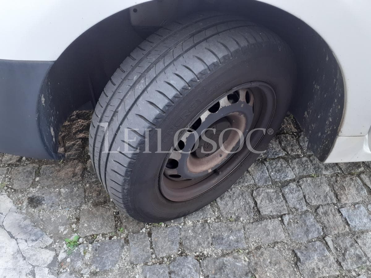 Citroën Berlingo 1.6 HDI · Ano 2016 — imagen 26