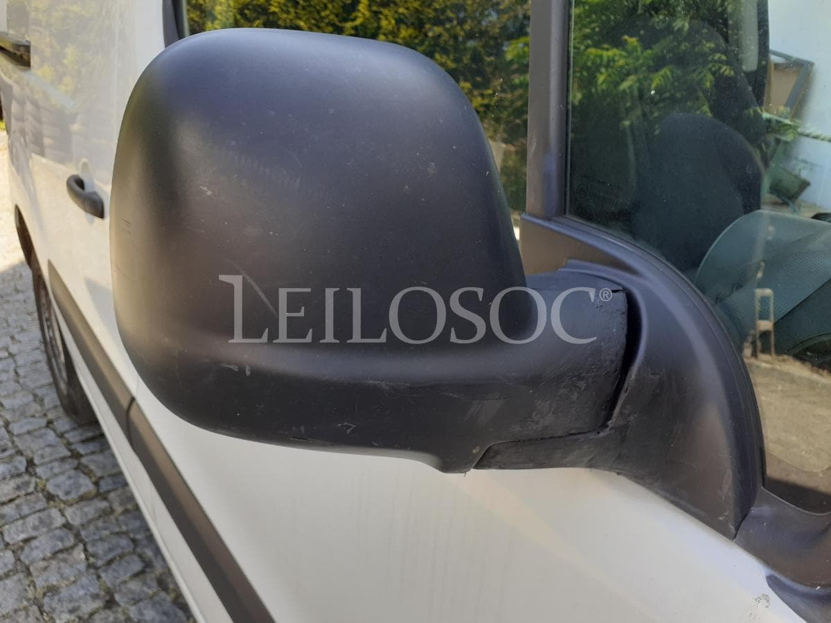 Citroën Berlingo 1.6 HDI · Ano 2016 — imagen 23