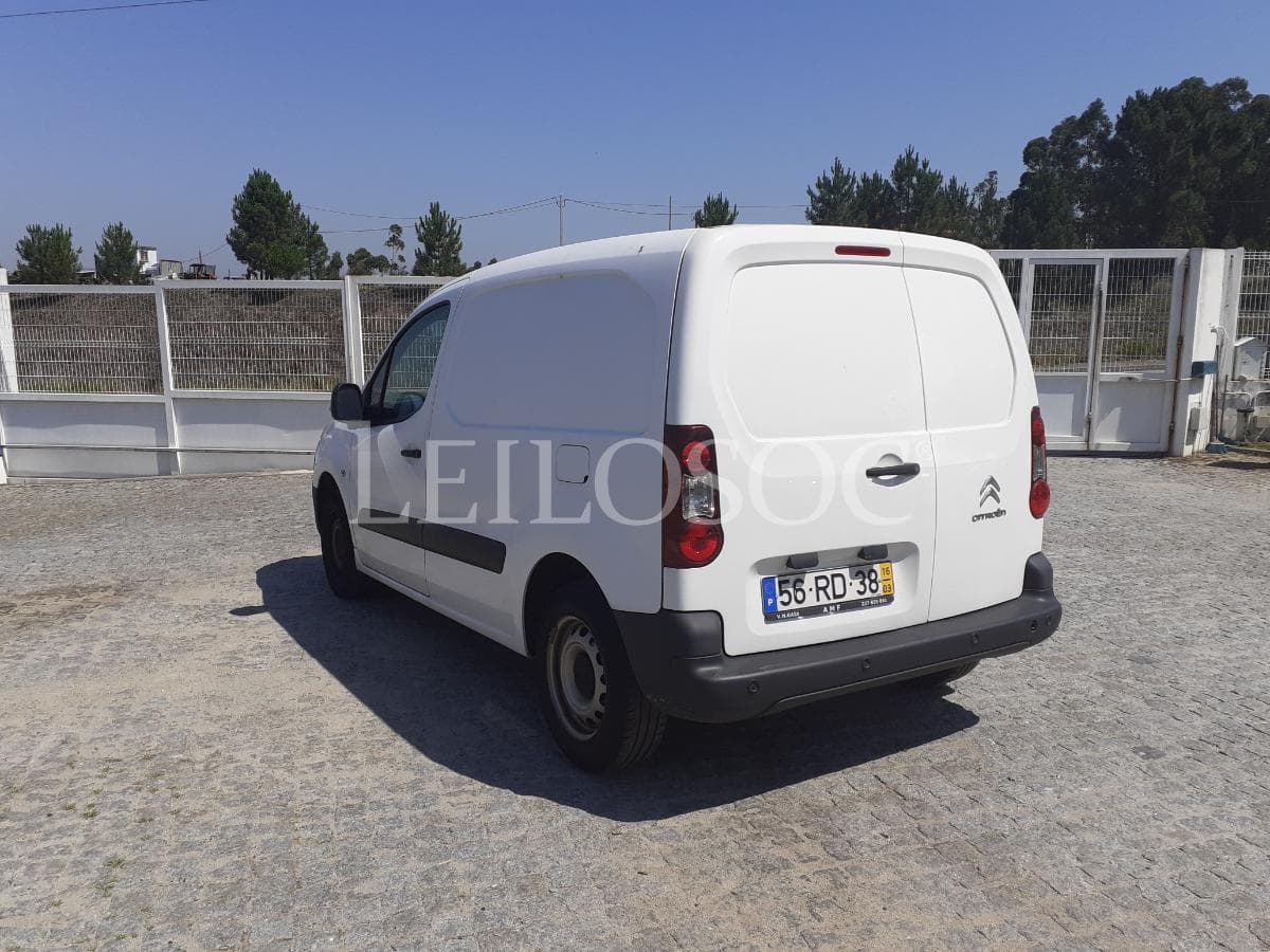 Citroën Berlingo 1.6 HDI · Ano 2016 — imagen 6