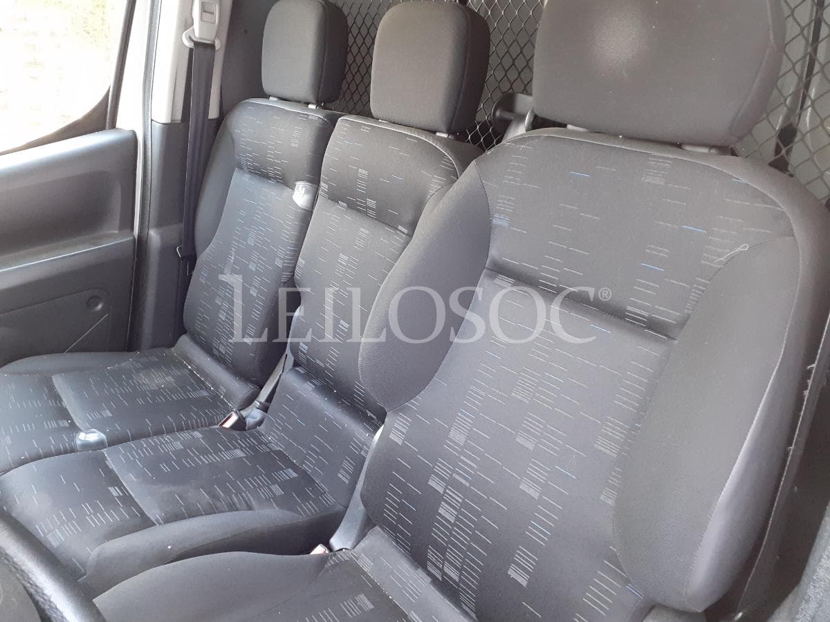 Citroën Berlingo 1.6 HDI · Ano 2011 — imagen 15