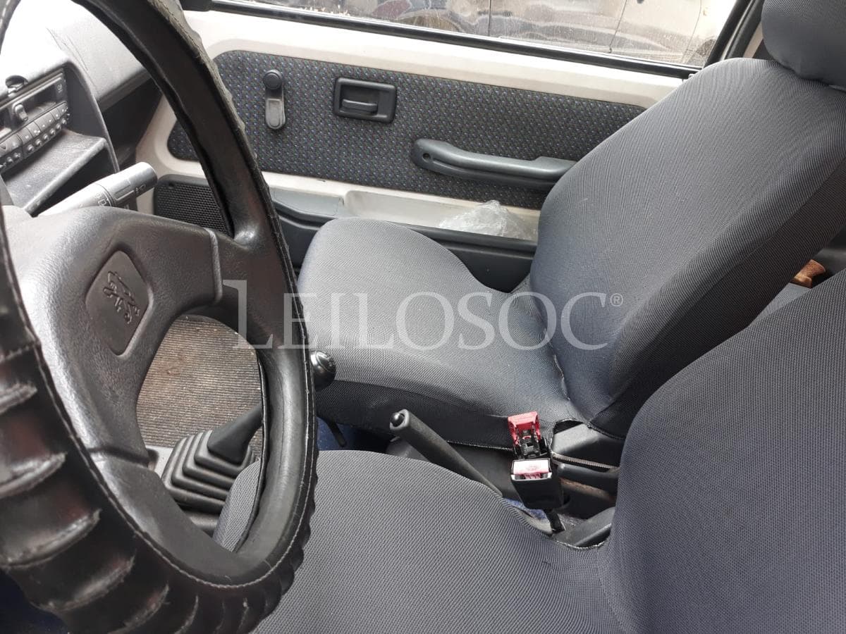 LEILÃO SUSPENSO · Peugeot 106 — imagem 2