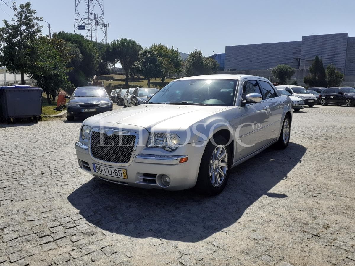 Chrysler 300C 5.7L V8 Sedan · Ano 2008 — image 3